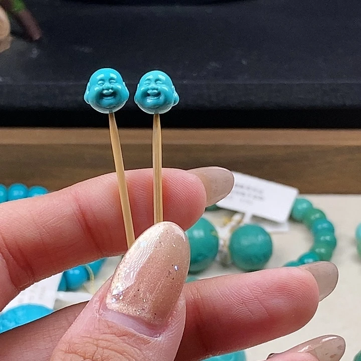 绿松石未镶嵌珠宝奇石8.3