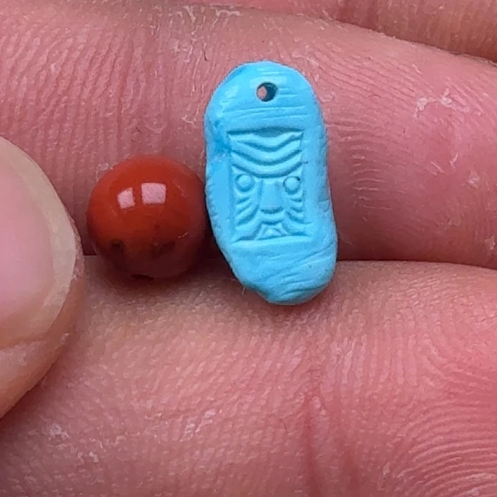 南红玛瑙未镶嵌珠宝奇石