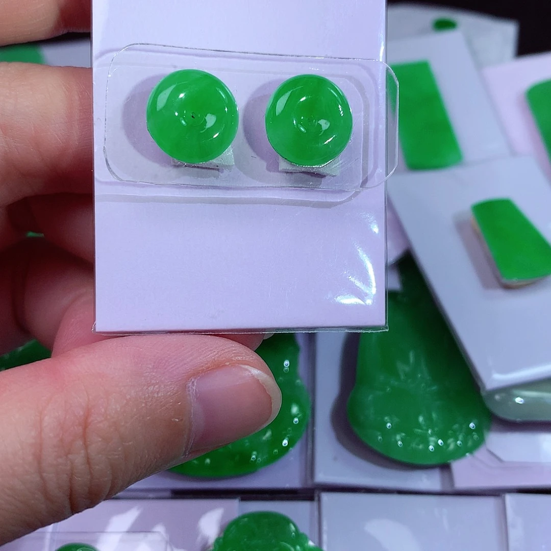 吊坠(赠链)未镶嵌翡翠天然翡翠