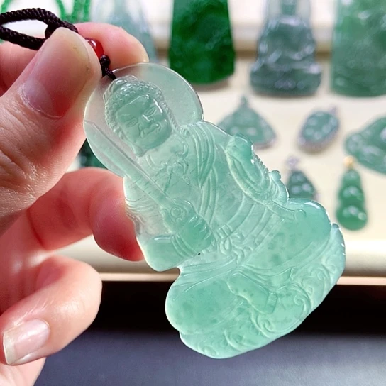 【闪购商品】翡翠颈饰未镶嵌天然