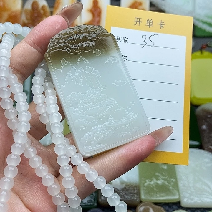 颈饰未镶嵌和田玉
