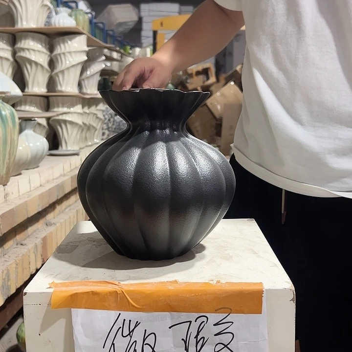 景德镇陶瓷花瓶微瑕介意勿拍