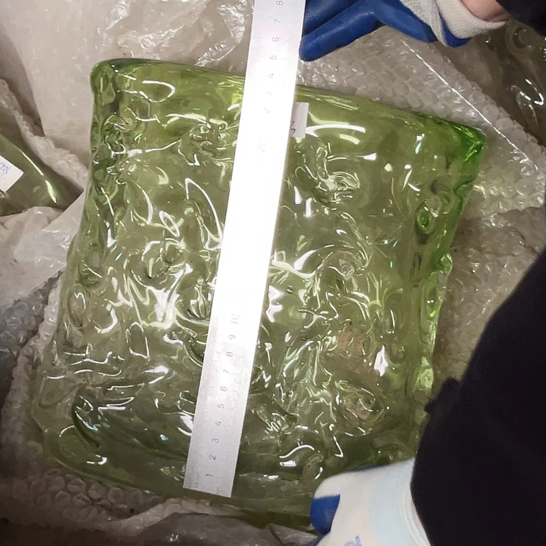 琉璃手工艺品琉璃的颜色是什么