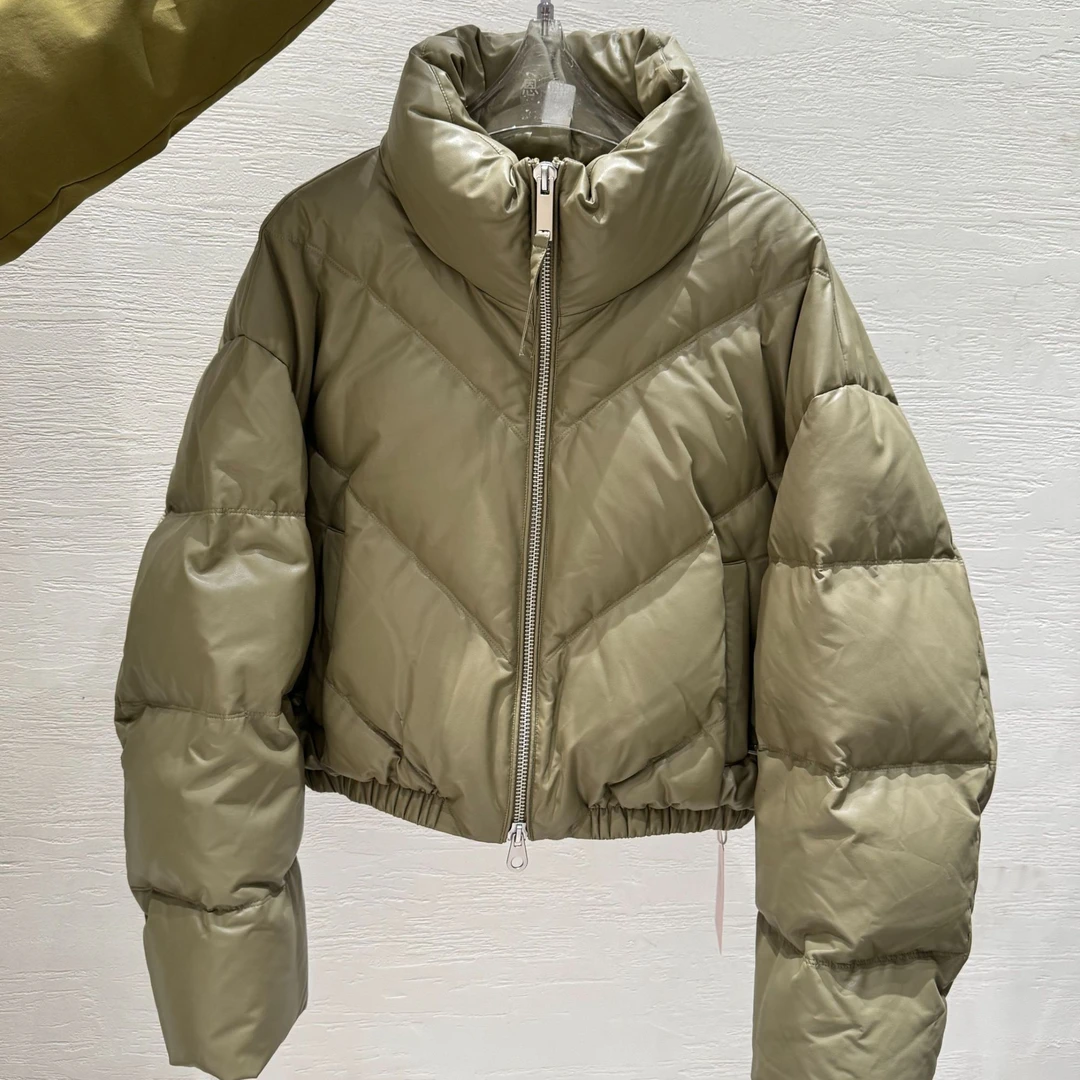 冬季新款短款羽绒服时尚休闲百搭女款韩版保暖设计师潮流宽松