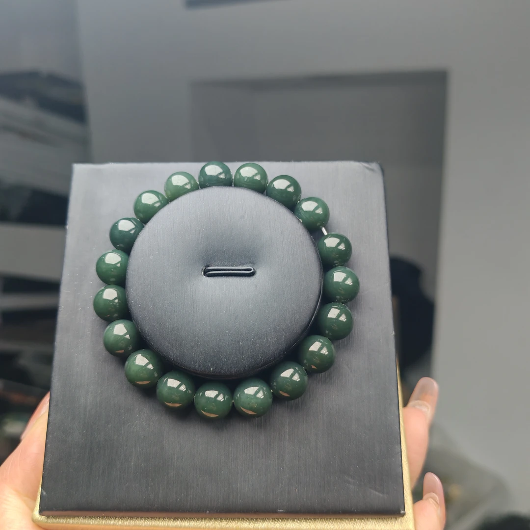 10-和田玉上品精美沙枣青手链