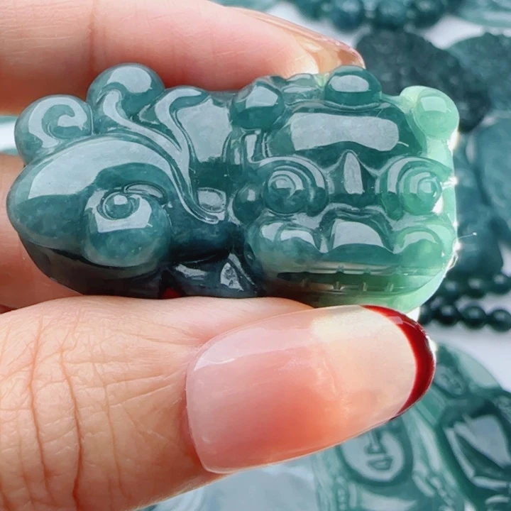 翡翠未镶嵌颈饰多样性发货天然A货翡翠