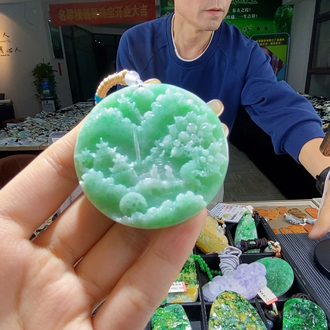 颈饰未镶嵌翡翠翡翠