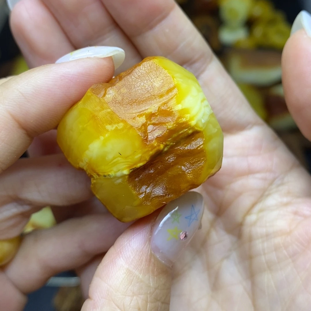 未镶嵌定制琥珀R***n胖