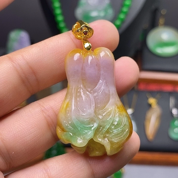 吊坠(赠链)未镶嵌翡翠
