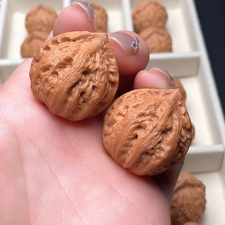 文玩核桃把件粗筋