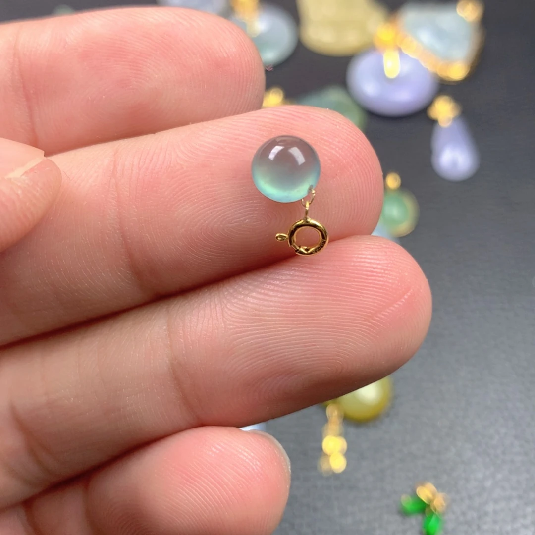 【闪购商品】颈饰18K金镶嵌翡翠翡翠