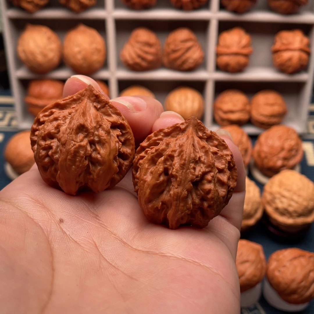 把件文玩核桃赤焰八棱