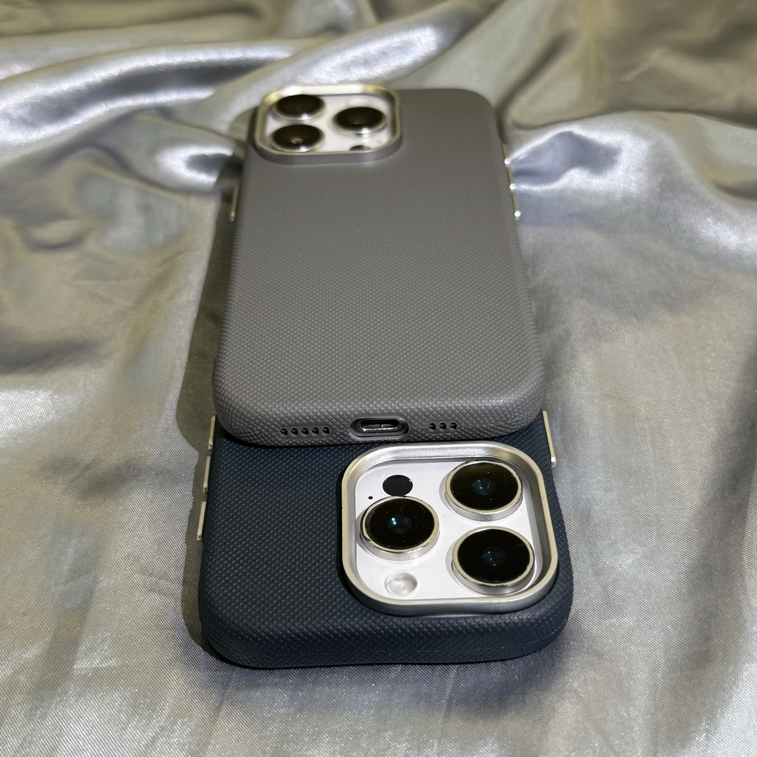 新款纤细纹金属孔适用iPhone16promax苹果15手机壳14防摔13套软磨