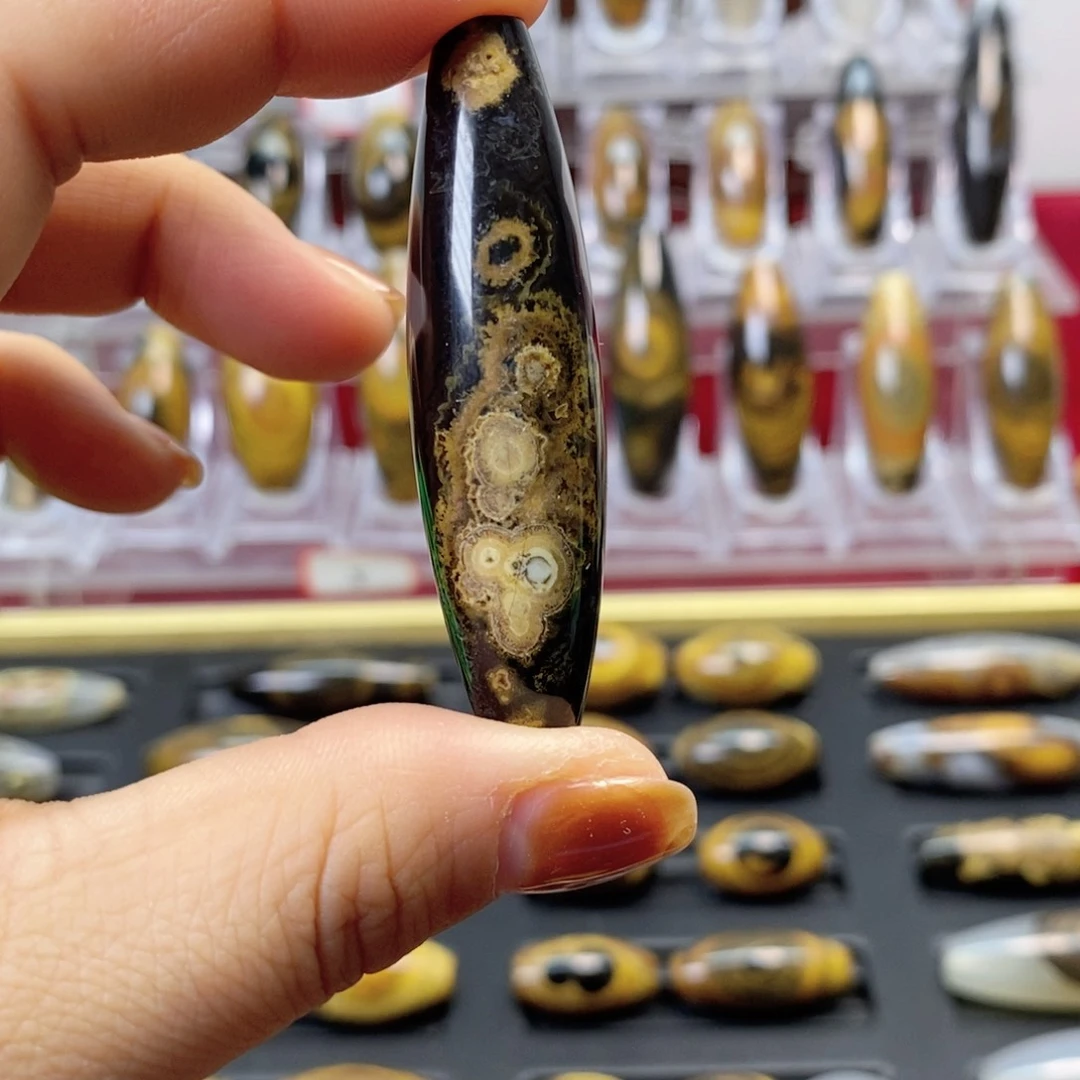 玛瑙/玉髓颈饰合金