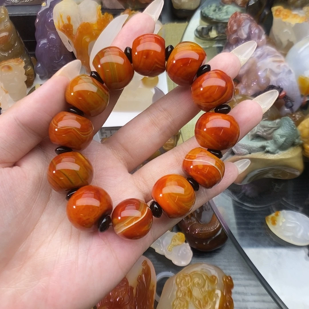 石英质玉未镶嵌颈饰