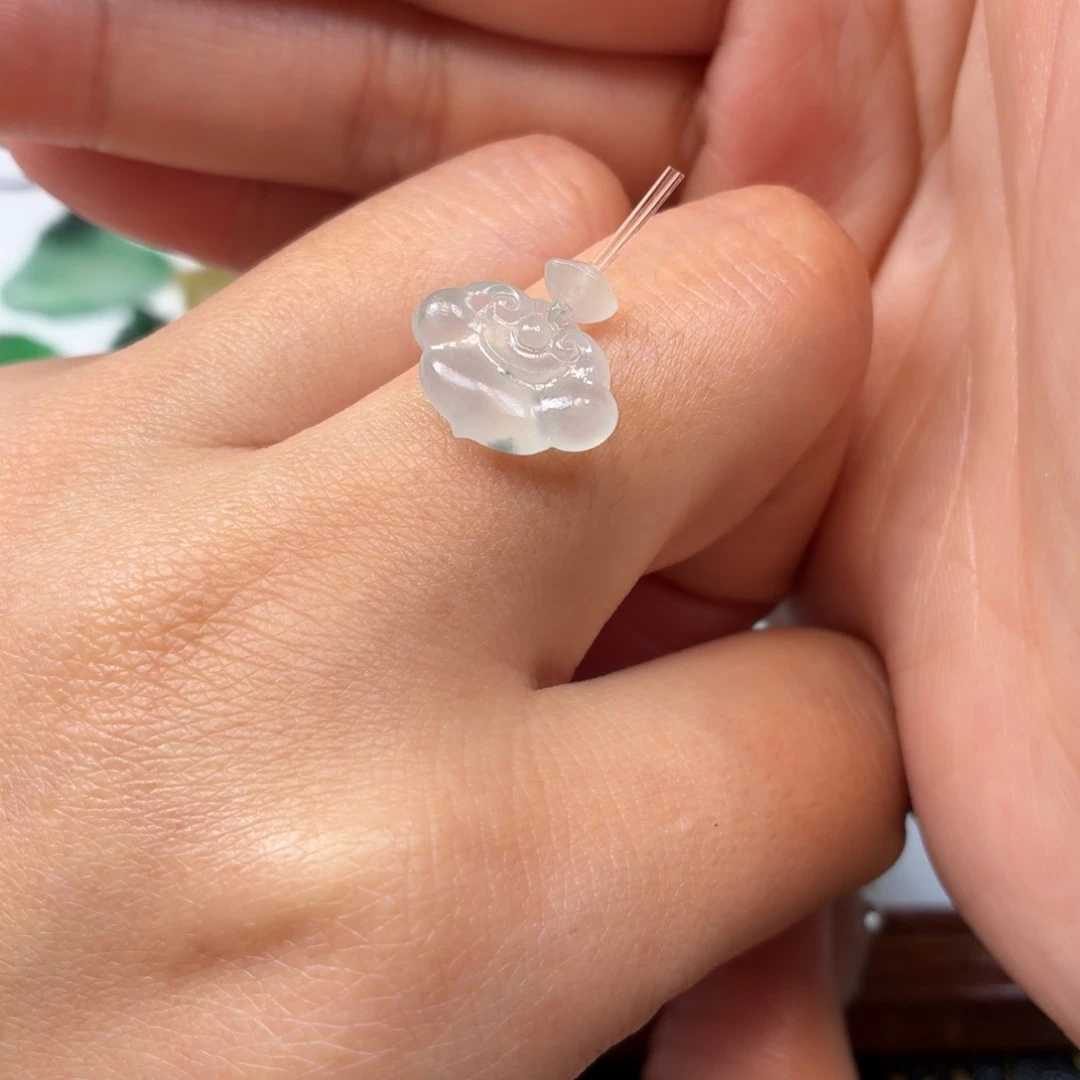 定制翡翠未镶嵌如意头