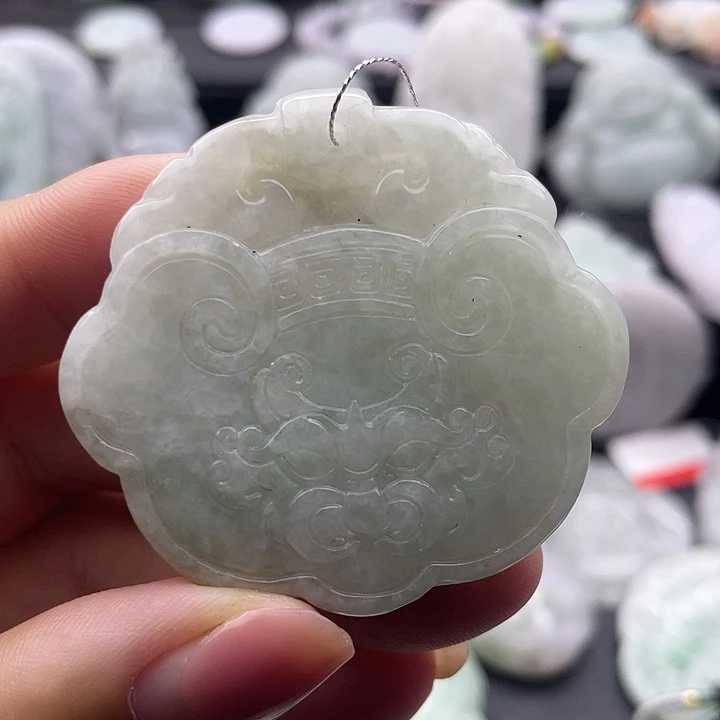 翡翠未镶嵌颈饰天然翡翠