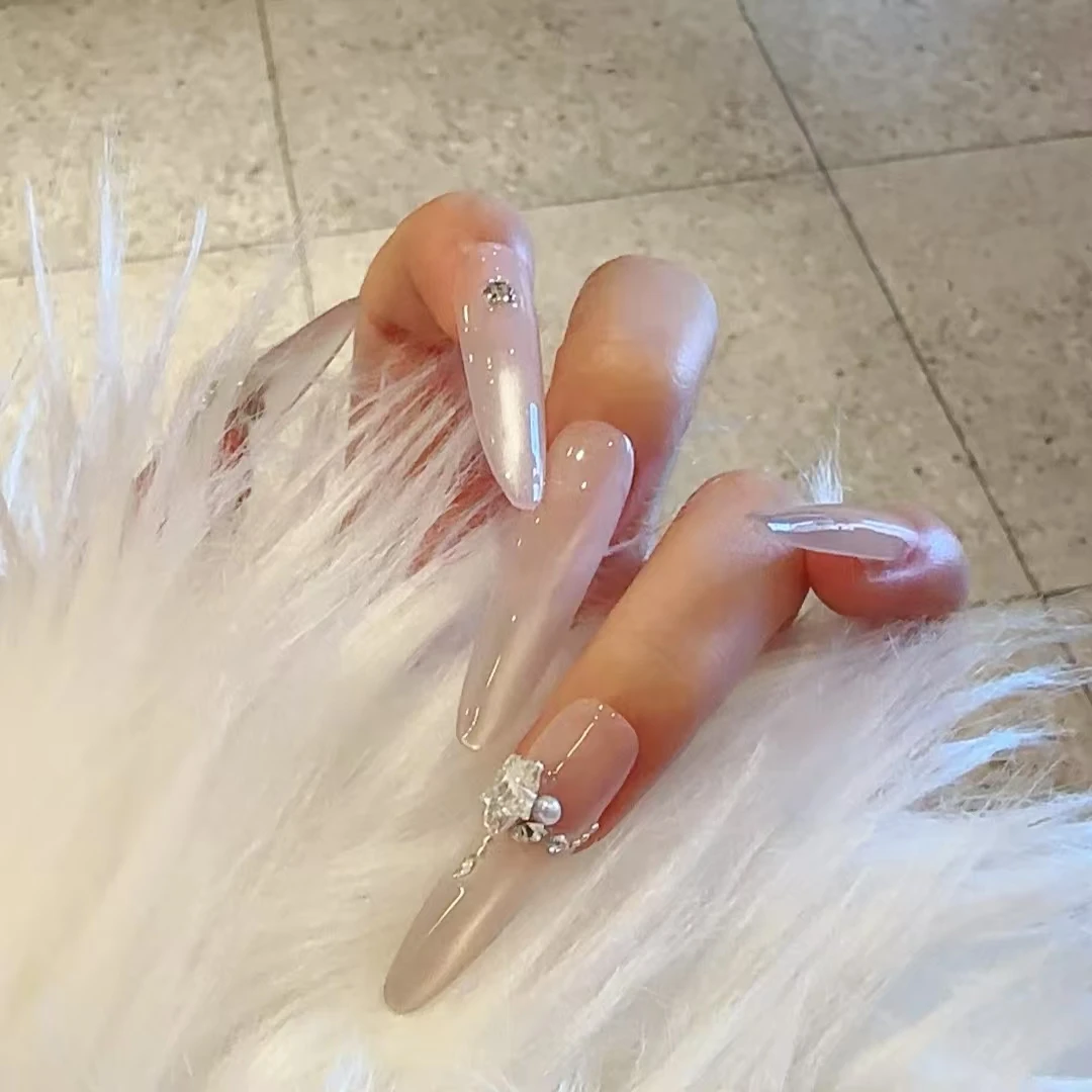 【五单飞】一单一付 纯手工默认微瑕on退on换东洲锆石猫眼穿戴甲