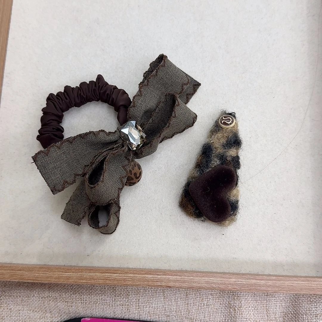 皮质铁合金夹子45