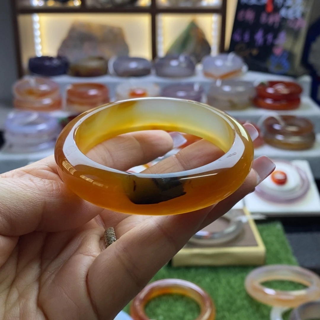 手镯玛瑙/玉髓未镶嵌