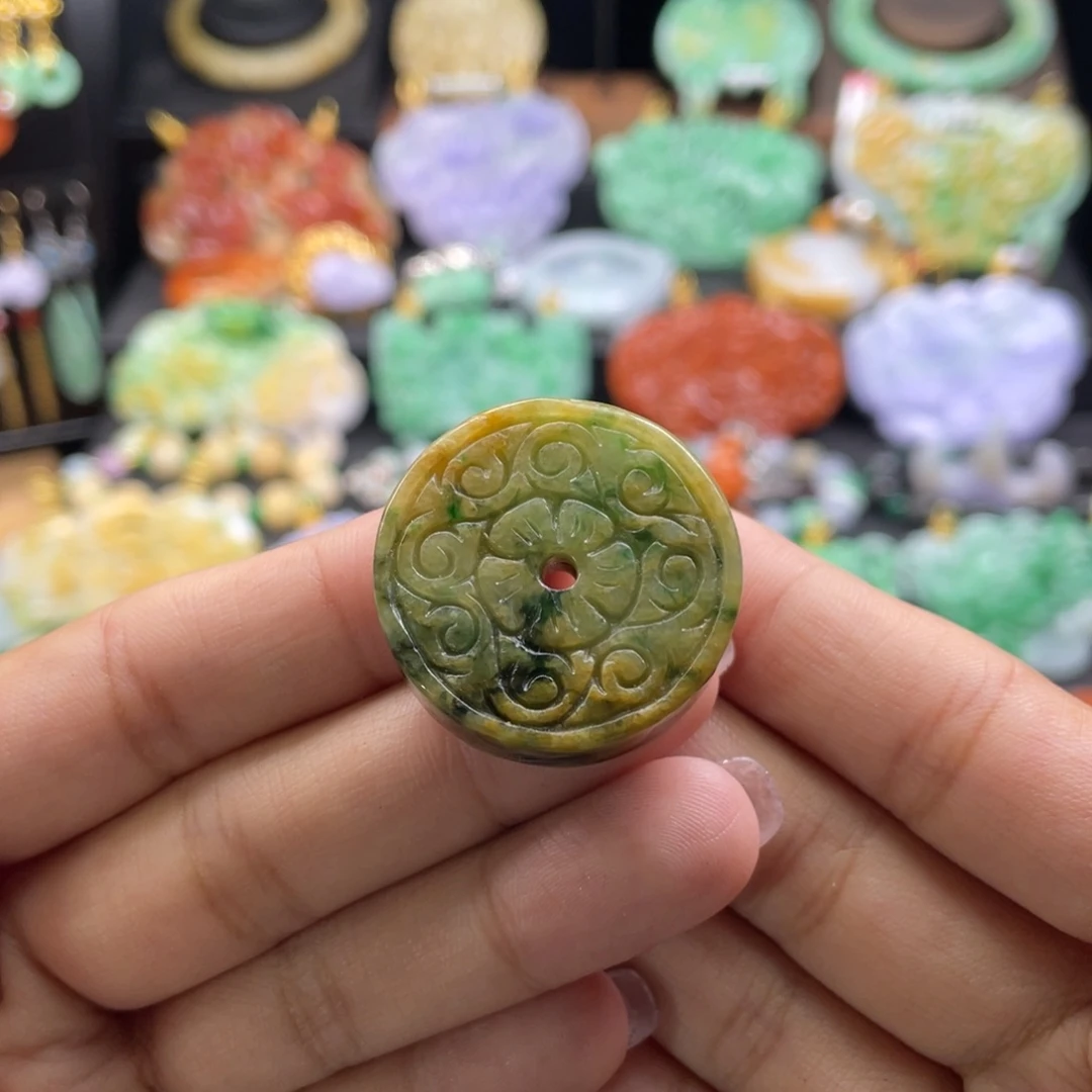 翡翠未镶嵌颈饰雪****院代编织