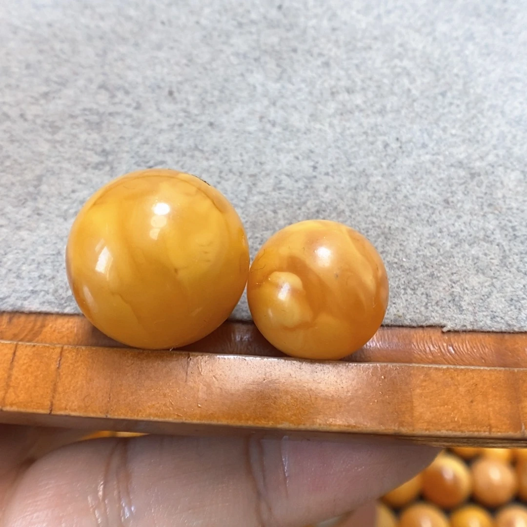 未镶嵌蜜蜡裸石萱*配饰