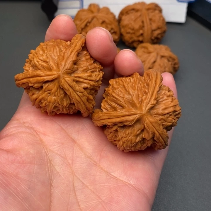 文玩核桃吊坠神****7核桃