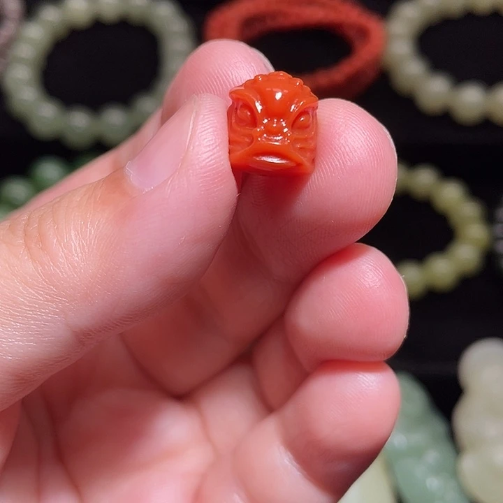 南红玛瑙合金颈饰