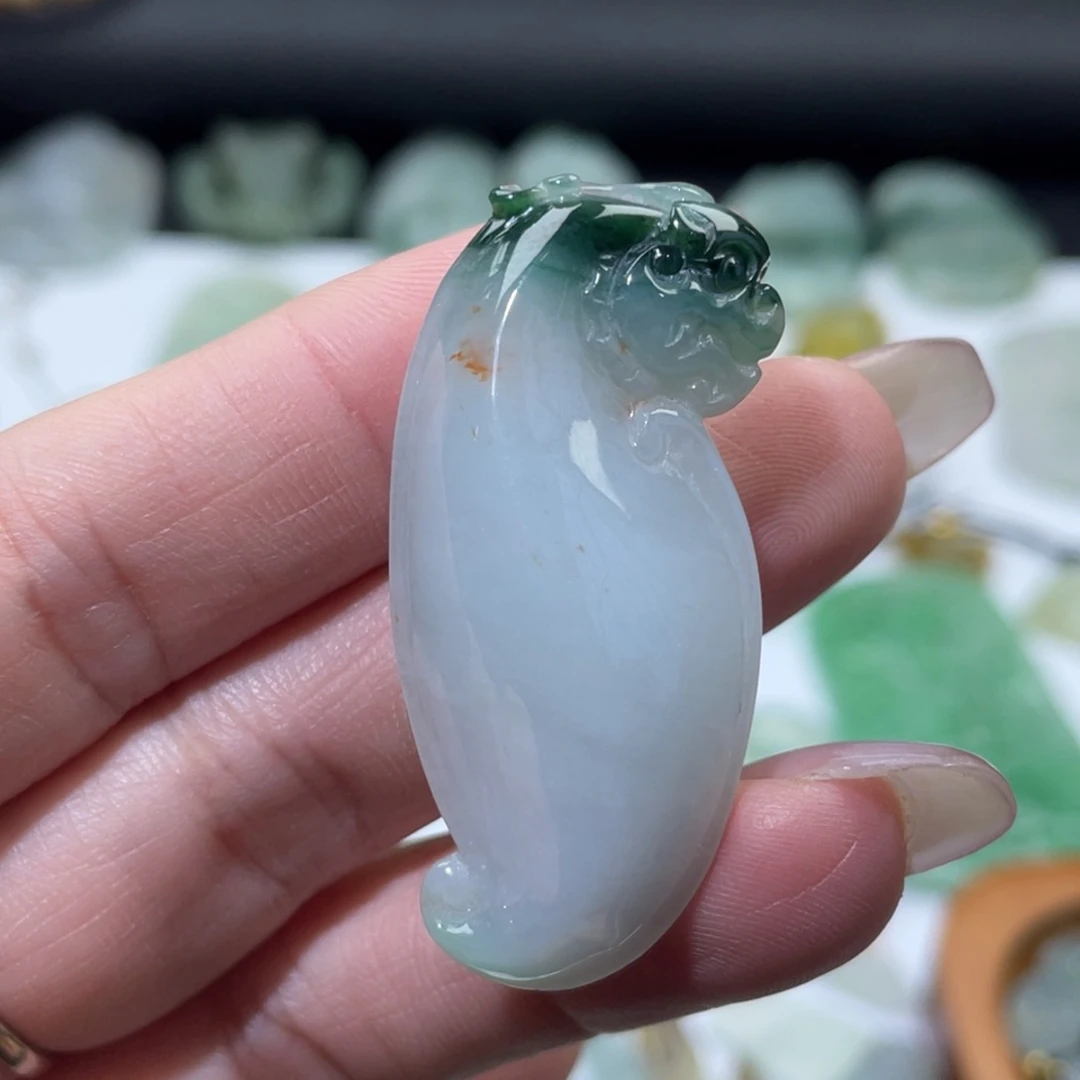 颈饰未镶嵌翡翠吊坠