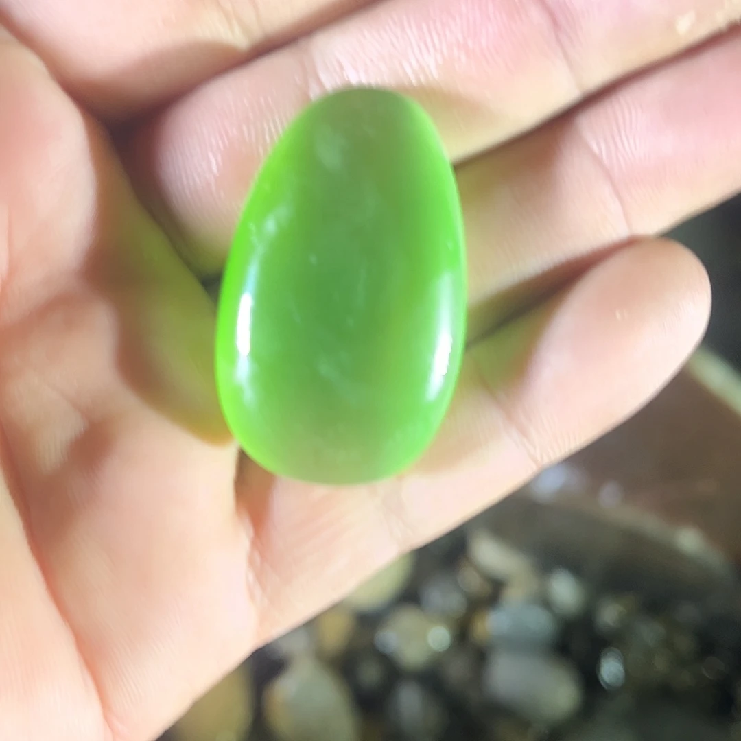 和田玉（糖玉）未镶嵌珠宝奇石