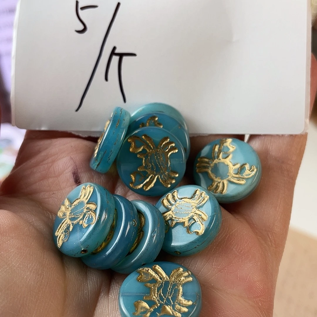 琉璃透蓝色螃蟹牌一个