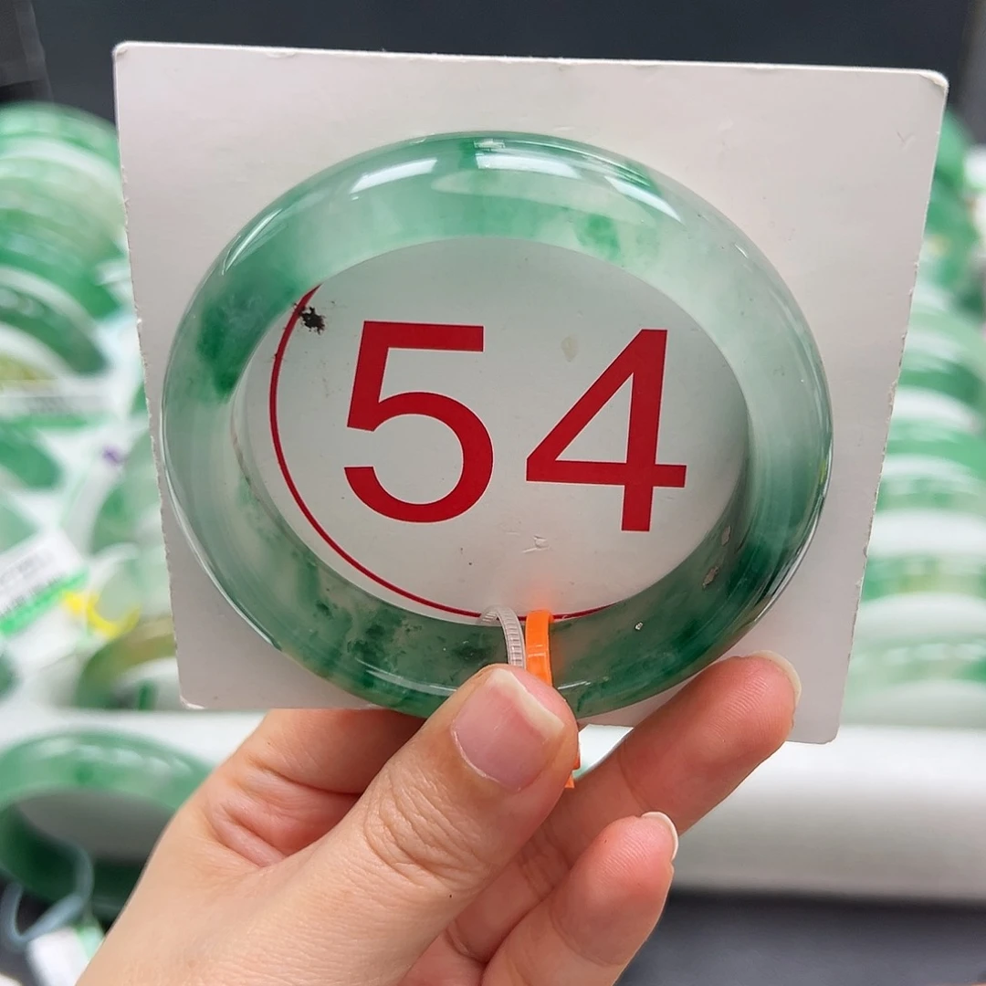 未镶嵌手镯石英质玉