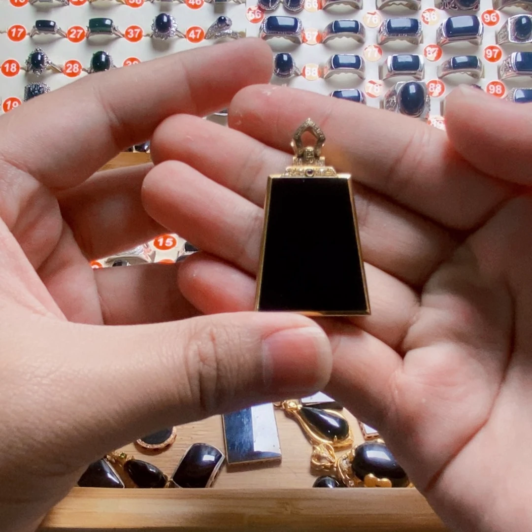 翡翠吊坠(赠链)18K金镶嵌缅甸天然A货墨翠吊坠