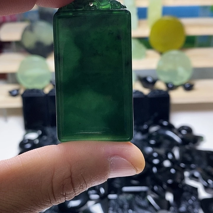 岫玉未镶嵌挂件岫玉