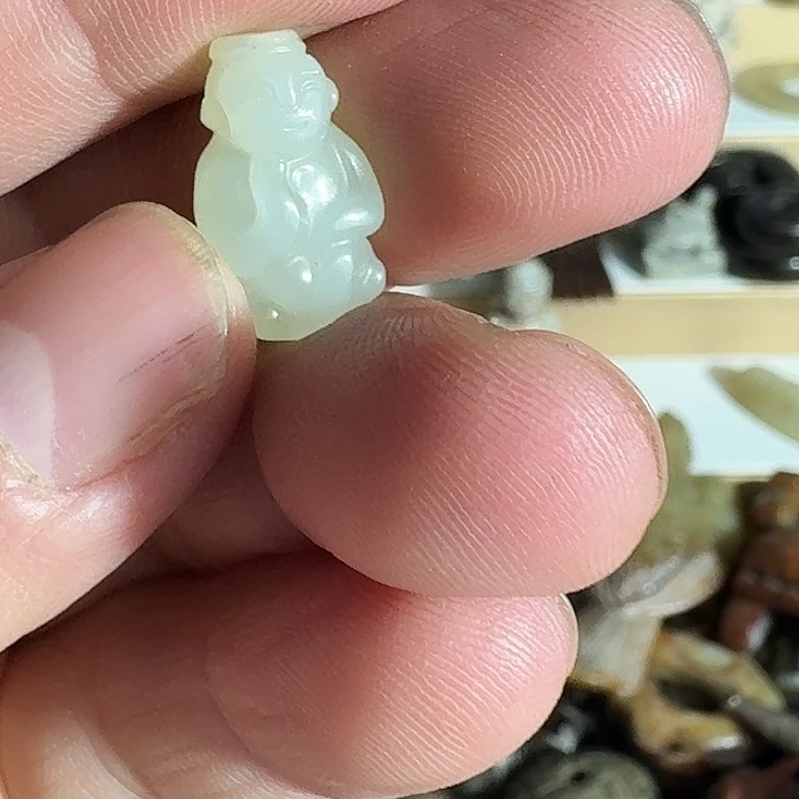 简***淡和田玉（糖玉）未镶嵌挂件