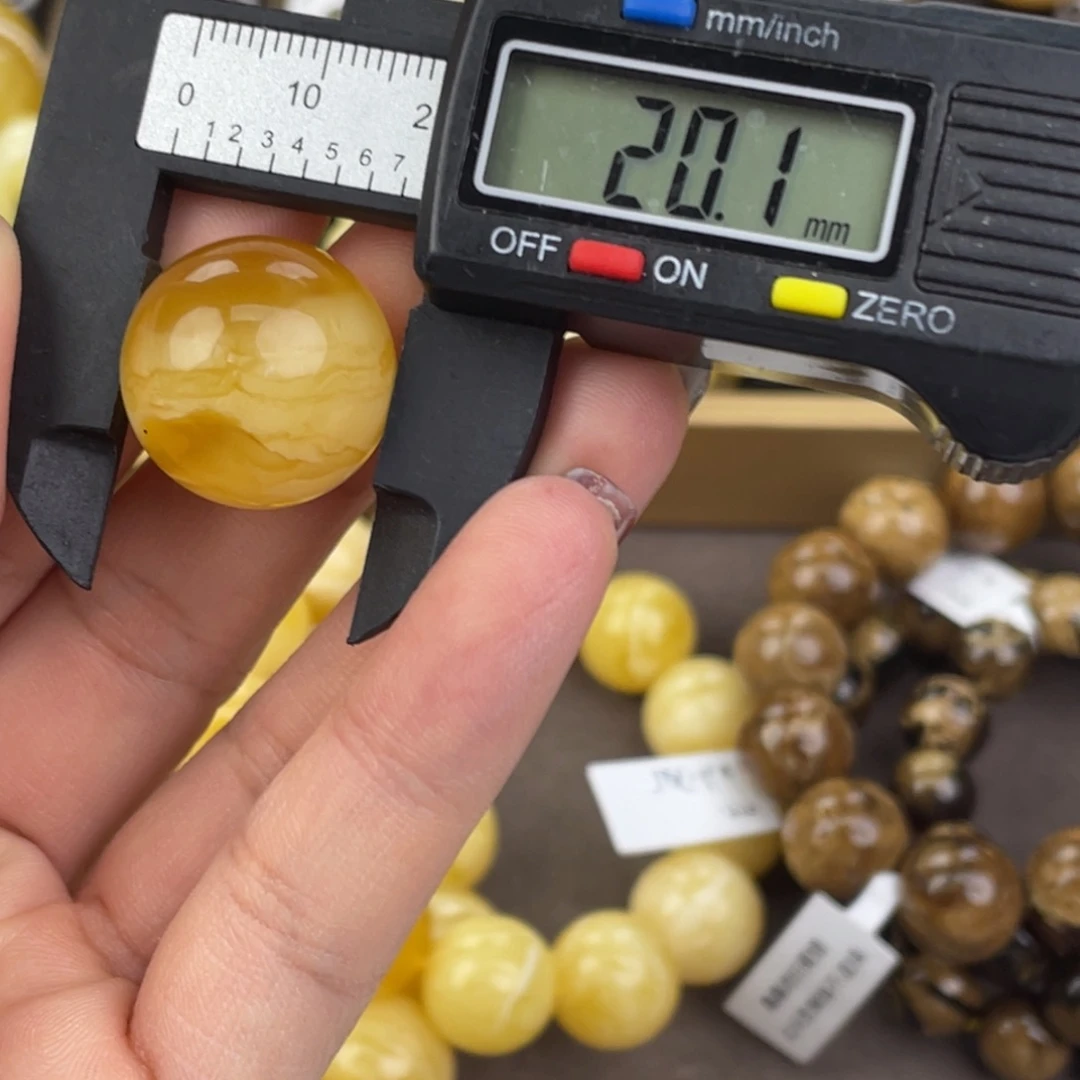裸石琥珀未镶嵌微瑕302