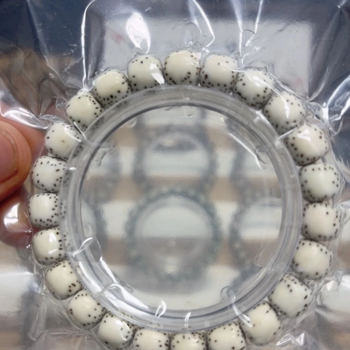 星月菩提手串铄*?原生态顺白卡10大留白稀有