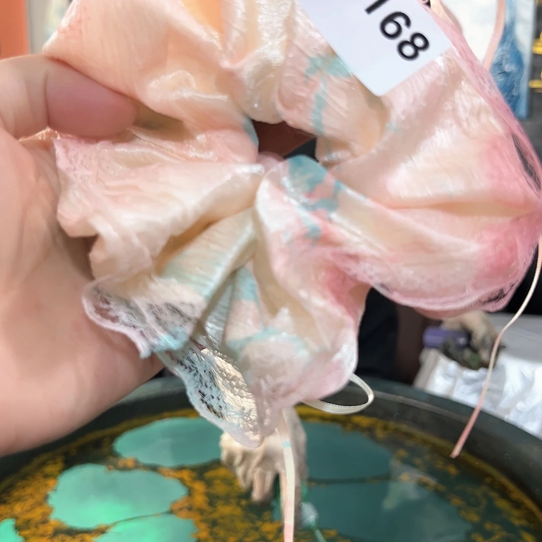 嘟****婆168蕾丝发圈手作