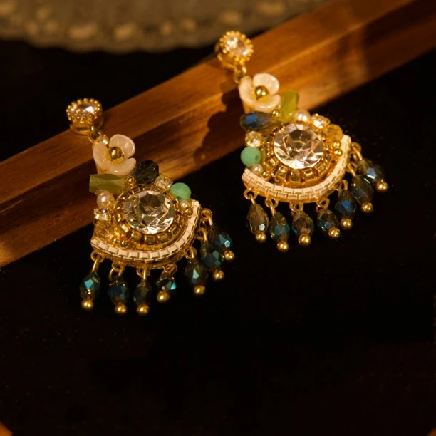 铜合金耳饰 A400法式浪漫温柔简约粉色流苏时尚小众气质轻奢