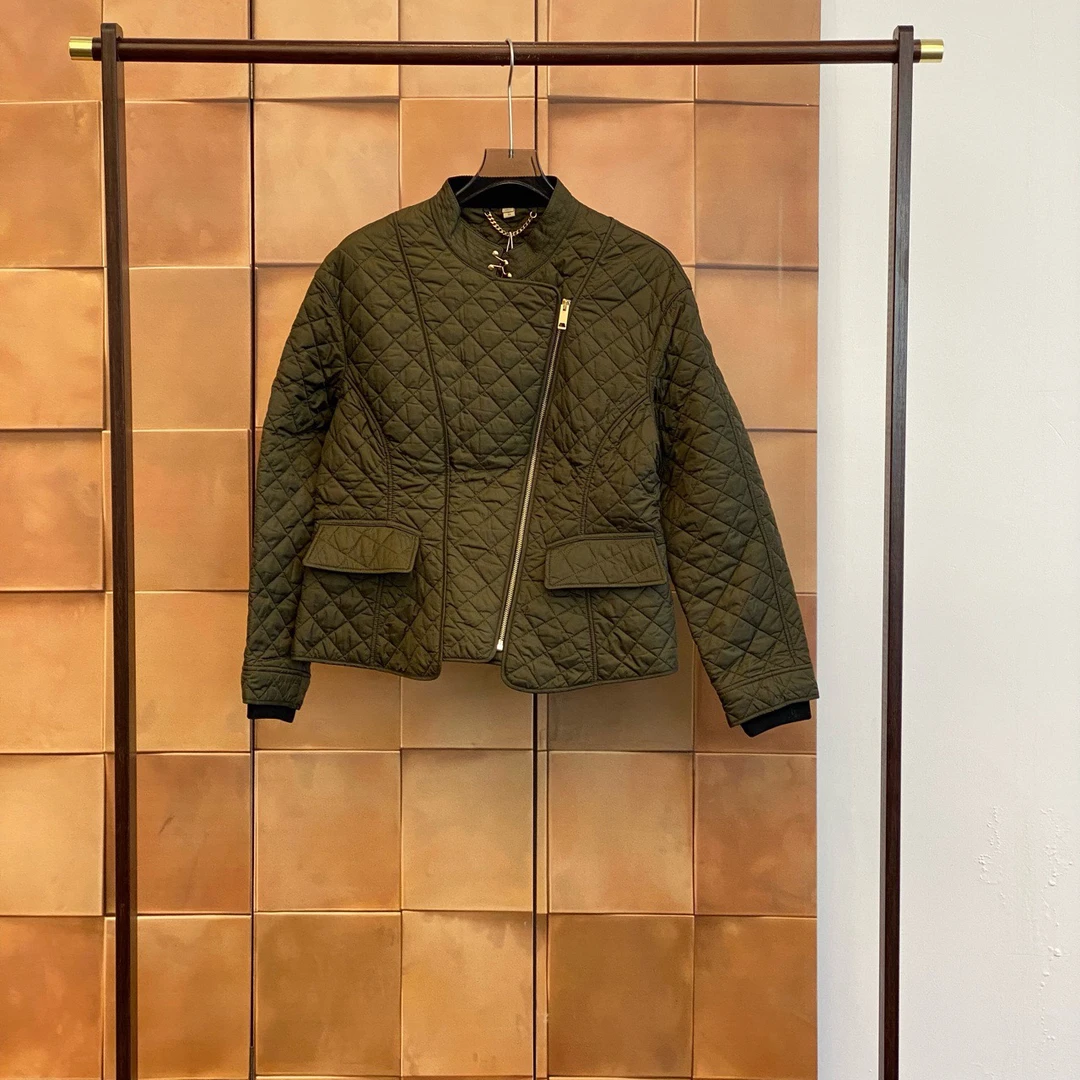 99新 BURBERRY/博柏利 军绿色菱格斜拉链棉服外套/xl码/29206