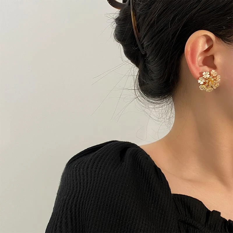 铜合金锆石耳饰 新款时尚银针花朵轻奢耳环优雅法式小众设计感高i