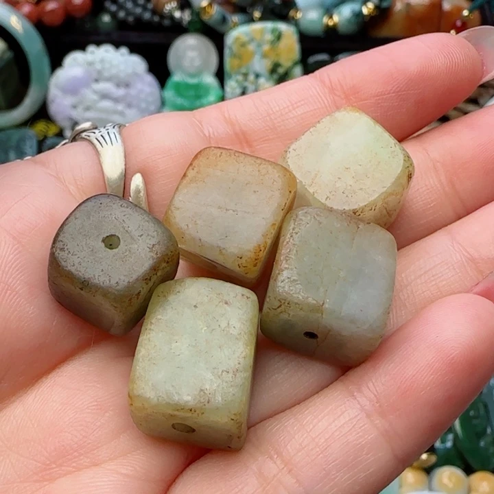 翡翠颈饰未镶嵌天然A货73