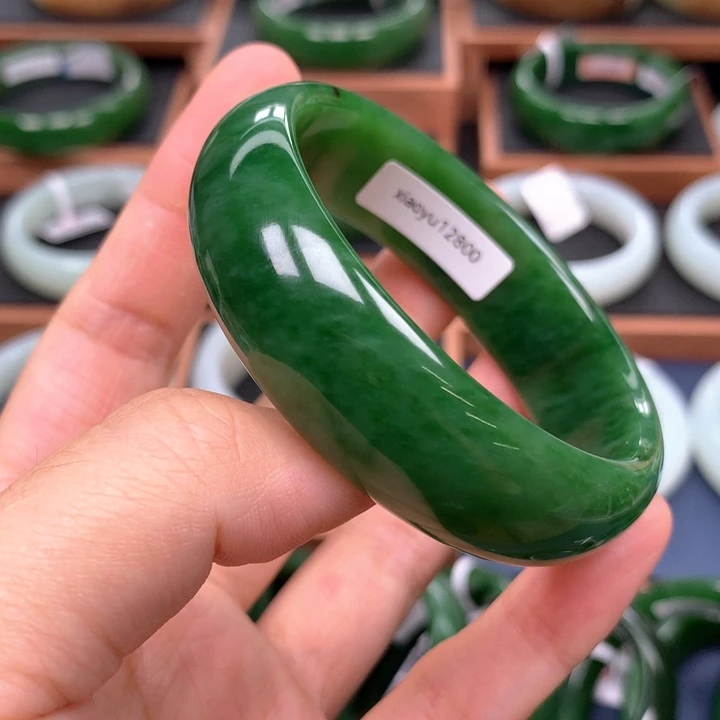 未镶嵌手镯和田玉（碧玉）5657