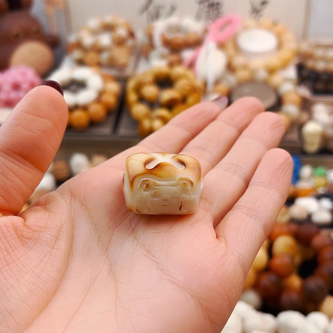 菩提根/象牙果手串花****咪猫咪专拍（瑕）