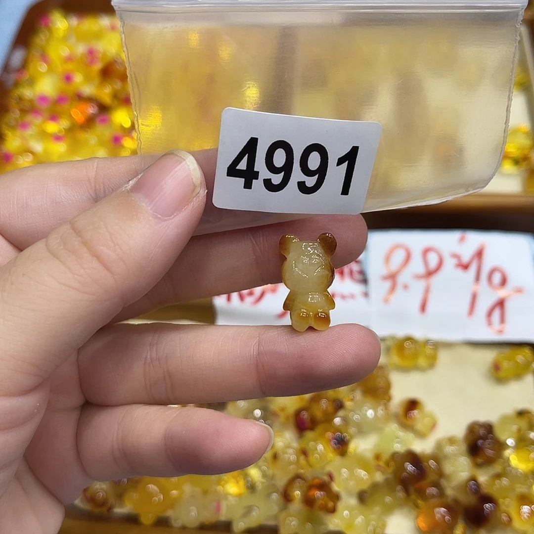 琥珀未镶嵌珠宝奇石