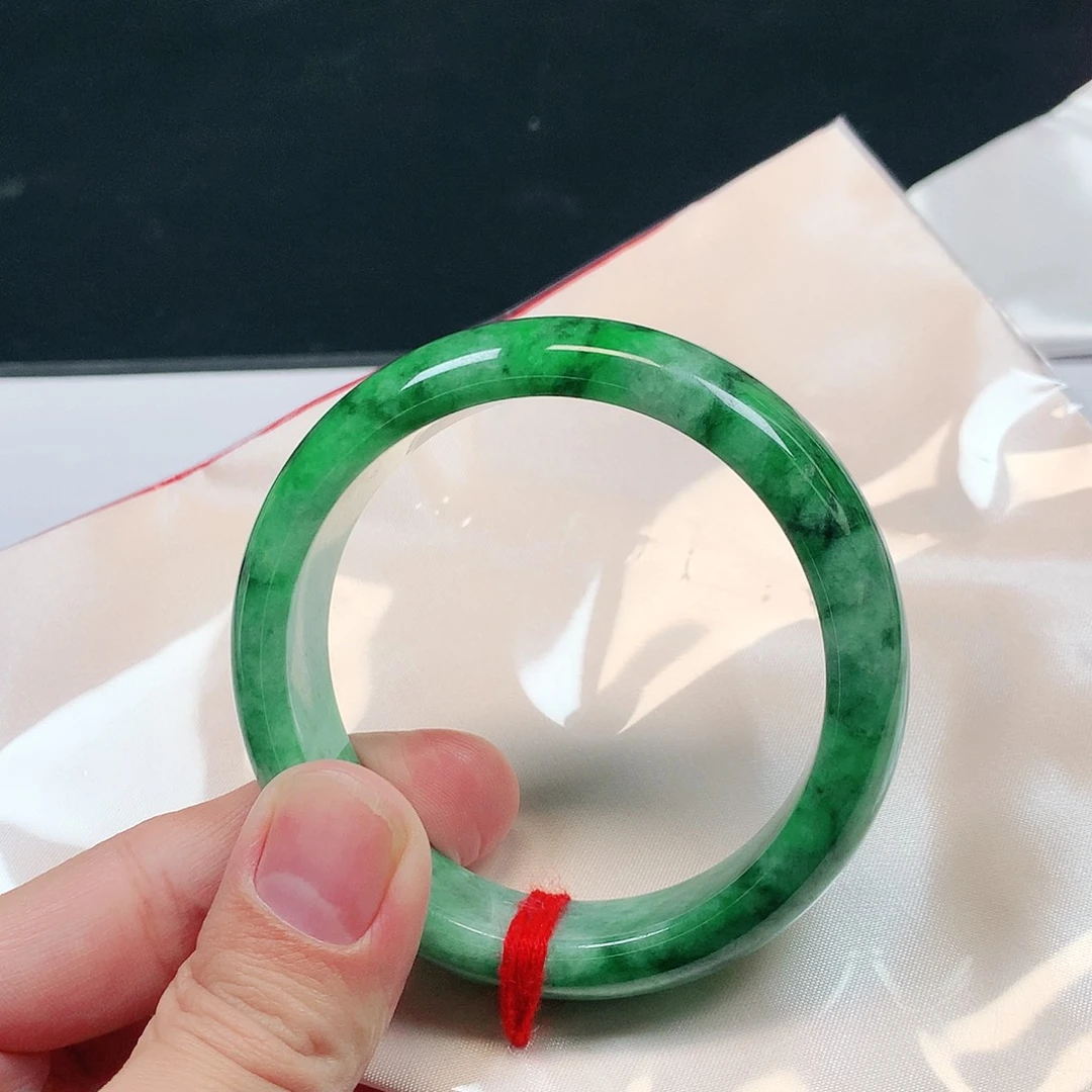 翡翠未镶嵌手镯1953