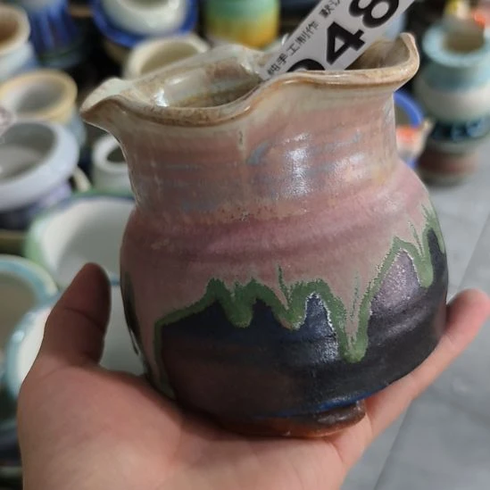 景德镇手工高温陶瓷：内7.5口高10微瑕