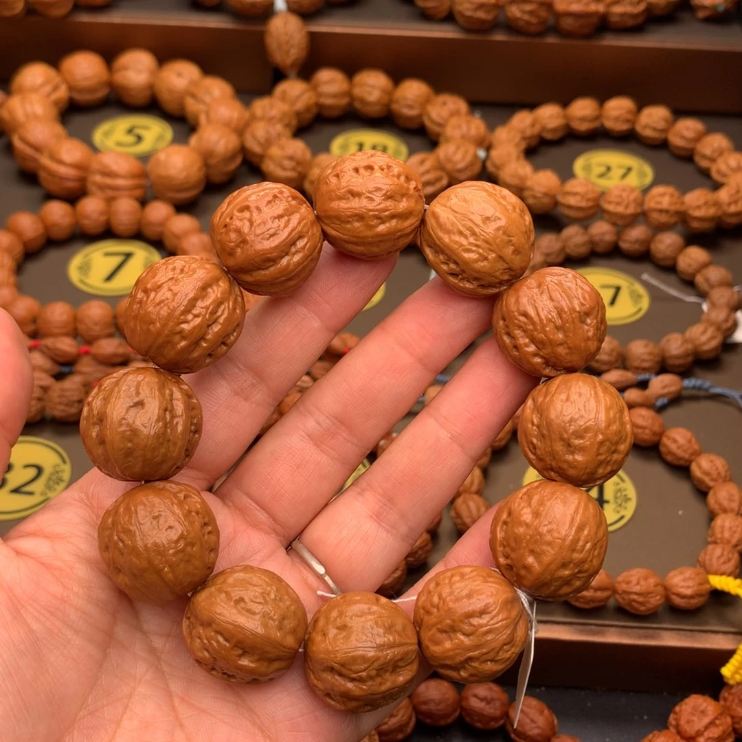 文玩核桃吊坠武****苏核桃