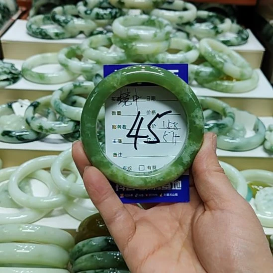 镜***月透闪石-蛇纹石玉未镶嵌手镯