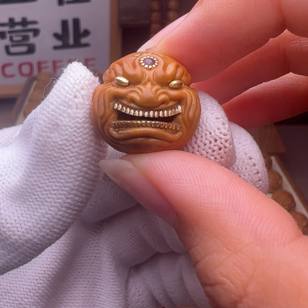 猴头核桃把件镶嵌款大牙恶僧18左右尺寸全品有正常封口线